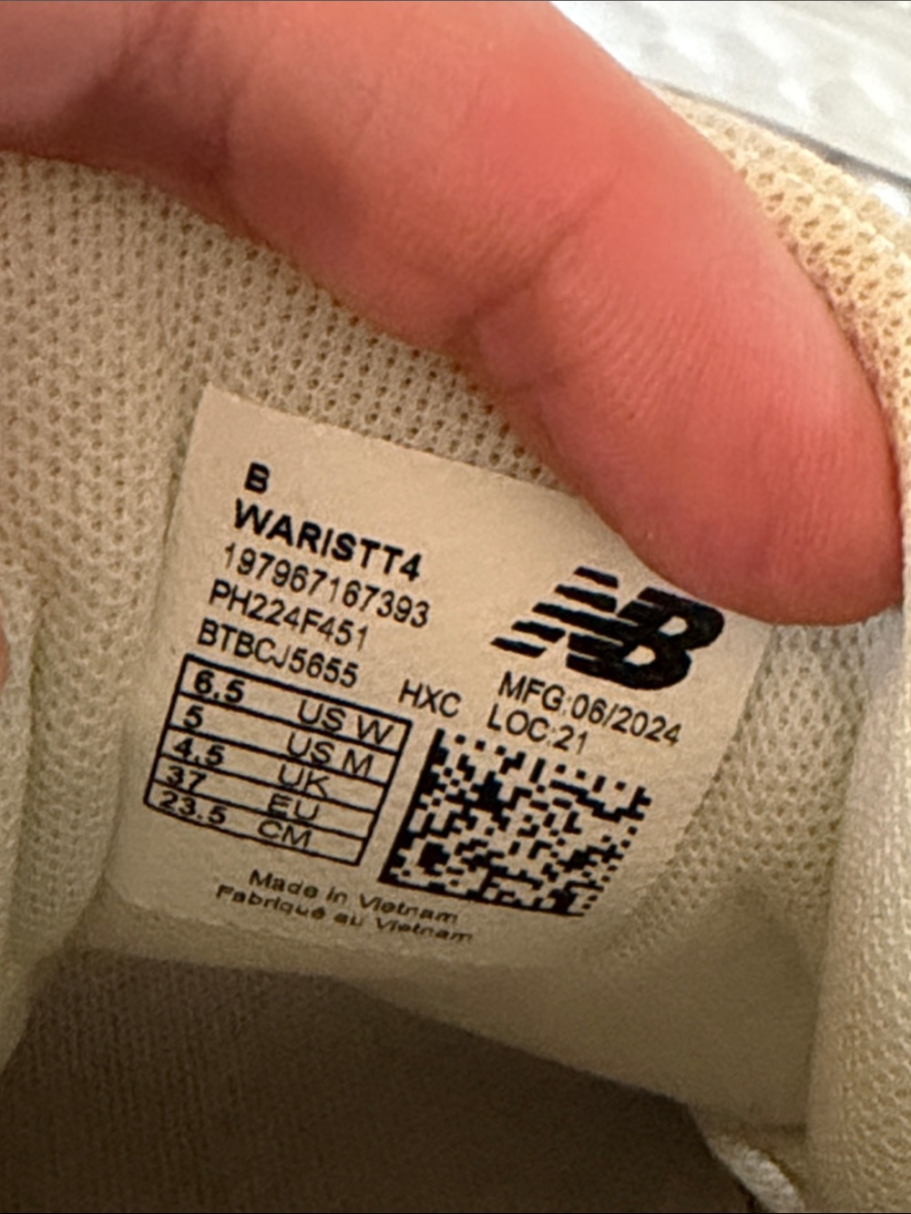 New Balance Women's Fresh Foam ARISHI Running Sneakers- size 6.5-like new - Picture 2 of 5
